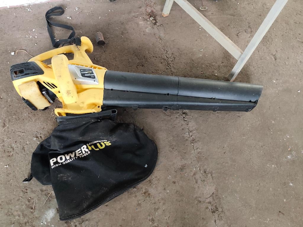 Bladblazer, Tuin en Terras, Ophalen, Benzine, Gebruikt, Powerplus garden