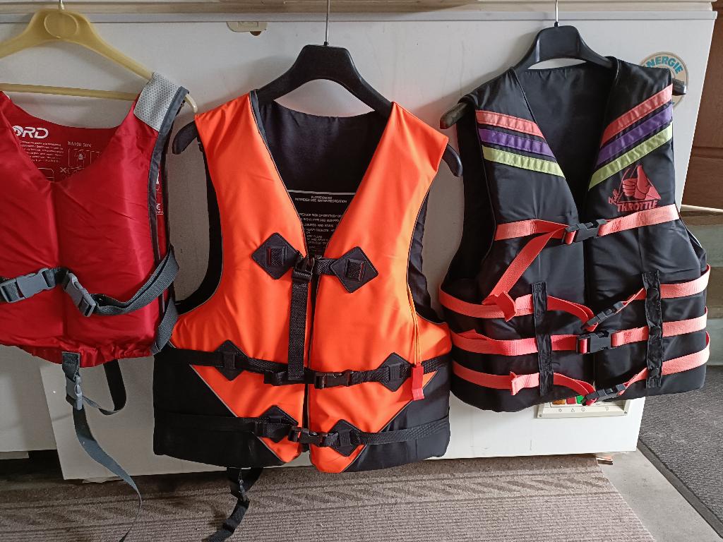 reddingsvesten, Watersport en Boten, Watersportkleding, Ophalen of Verzenden, Gebruikt, Kind, Reddingsvest of Zwemvest