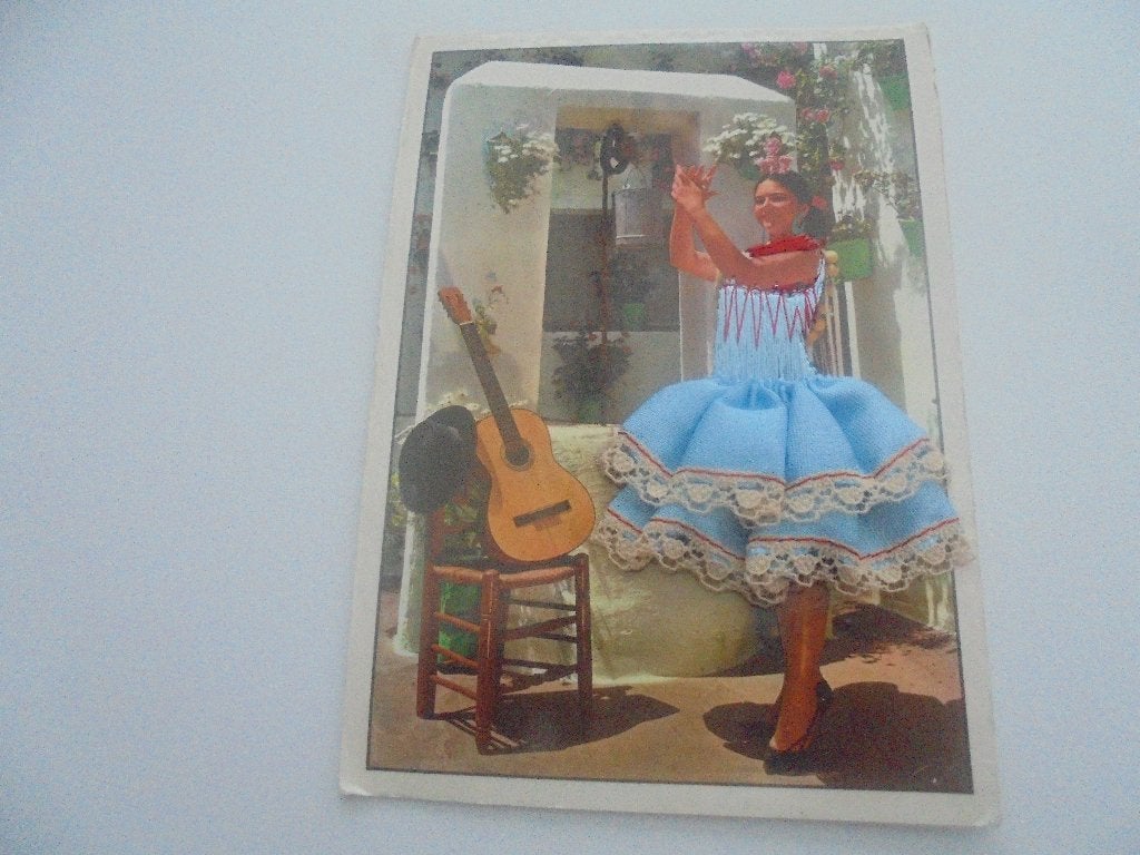 spaanse klederdracht, Enlèvement ou Envoi, 1980 à nos jours, Affranchie, Costume traditionnel