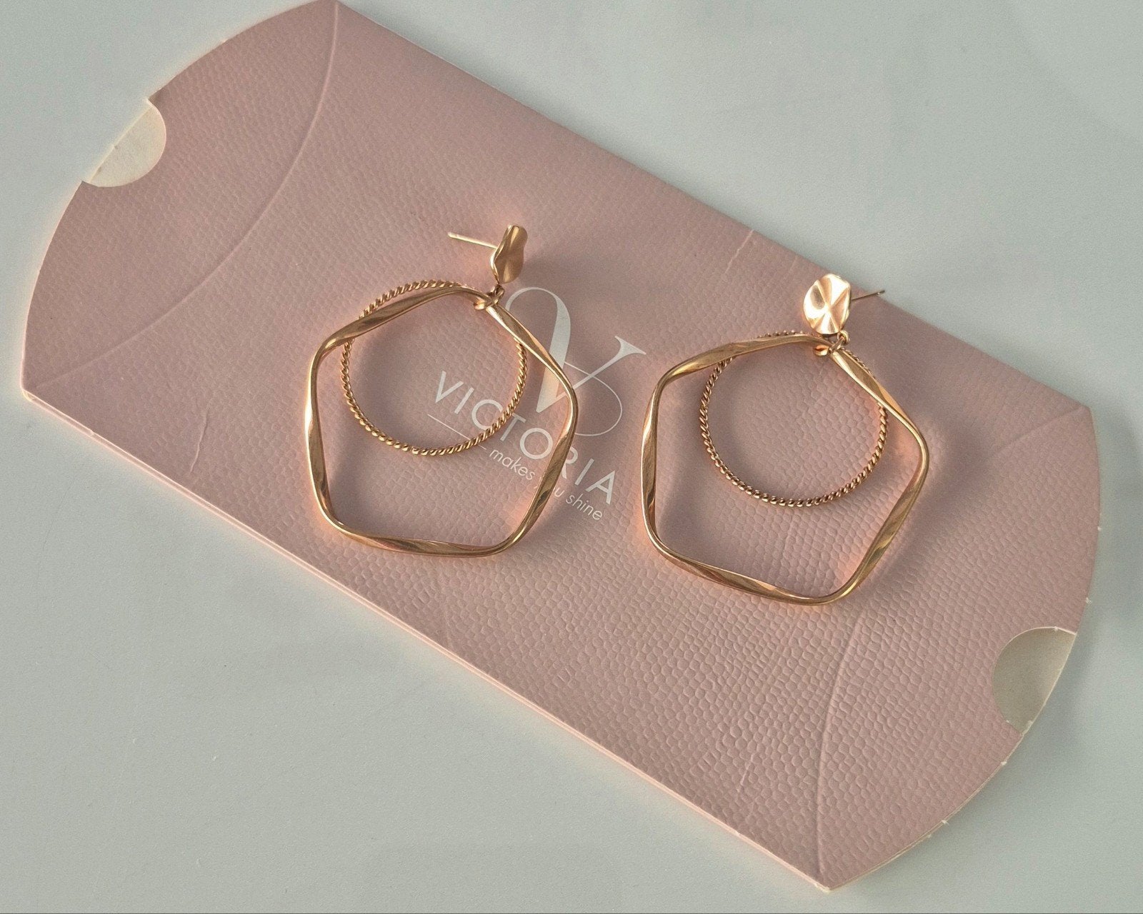 Boucles d'oreilles Victoria, Bijoux, Sacs & Beauté, Enlèvement