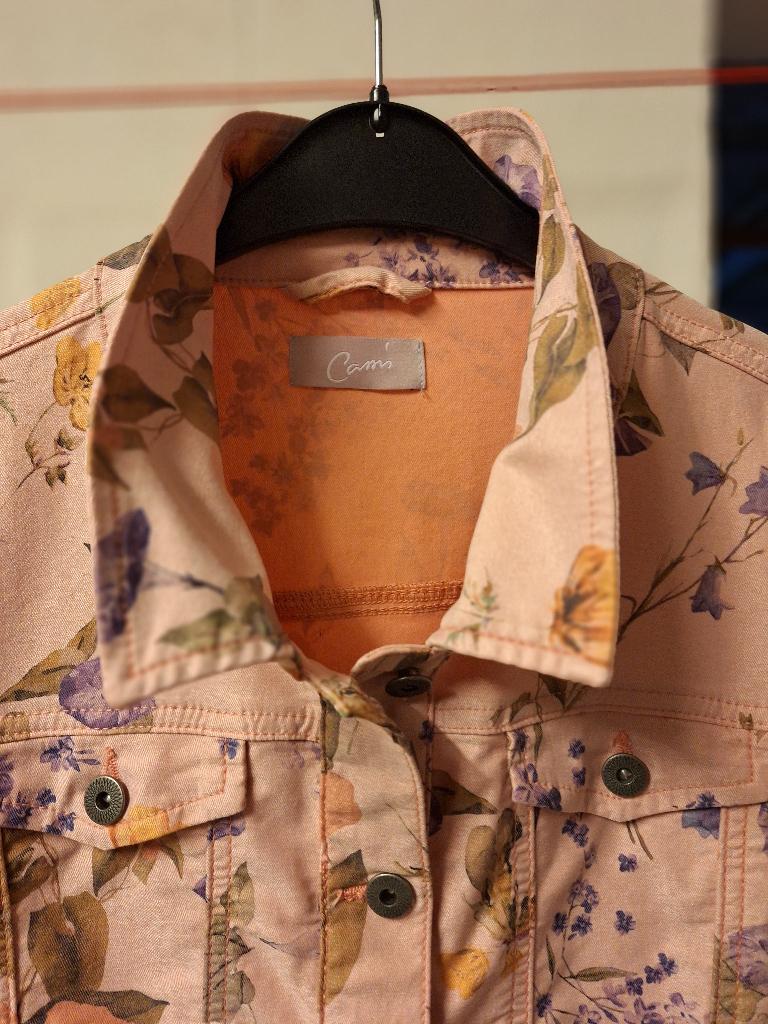 Vesten Femme  Jeans Fond  Rose, Vêtements | Femmes, Cassis, Enlèvement, Comme neuf, Autres couleurs