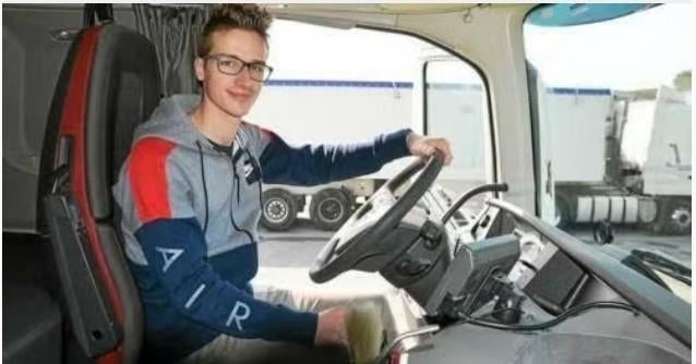Licence de transport de personnes - Voyageurs - CAR - BUS