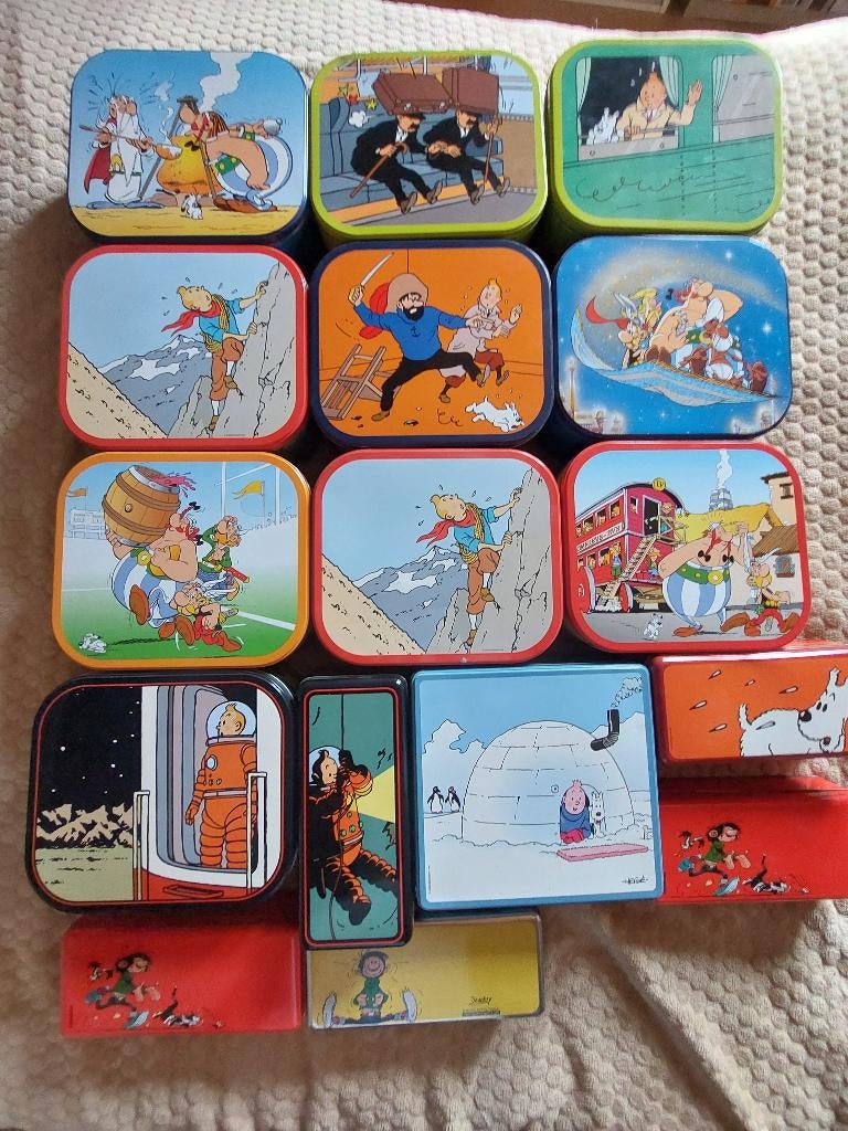 Boite biscuit TINTIN / ASTERIX / GASTON LAGAFFE, Collections, Enlèvement ou Envoi, Tintin, Utilisé, Statue ou Figurine