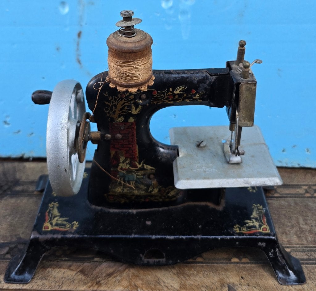 Machine à coudre  jouet, Antiquités & Art, Enlèvement ou Envoi