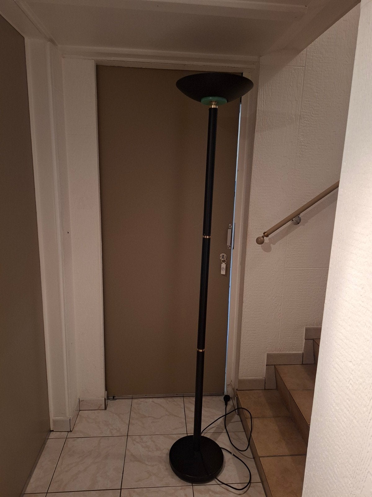 lampadaire noir, Maison & Meubles, Lampes | Lampadaires, Enlèvement