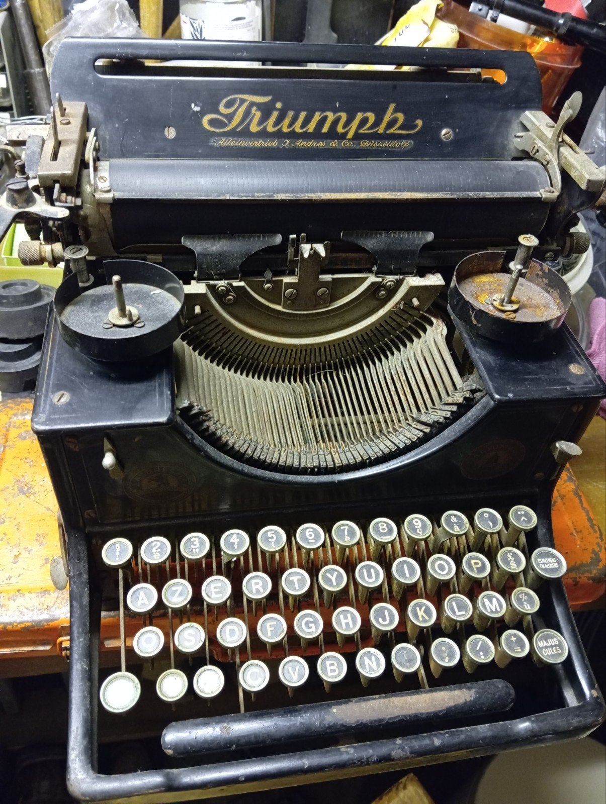 Ancienne machine à écrire ' Triumph ' +/- 1920, Enlèvement ou Envoi