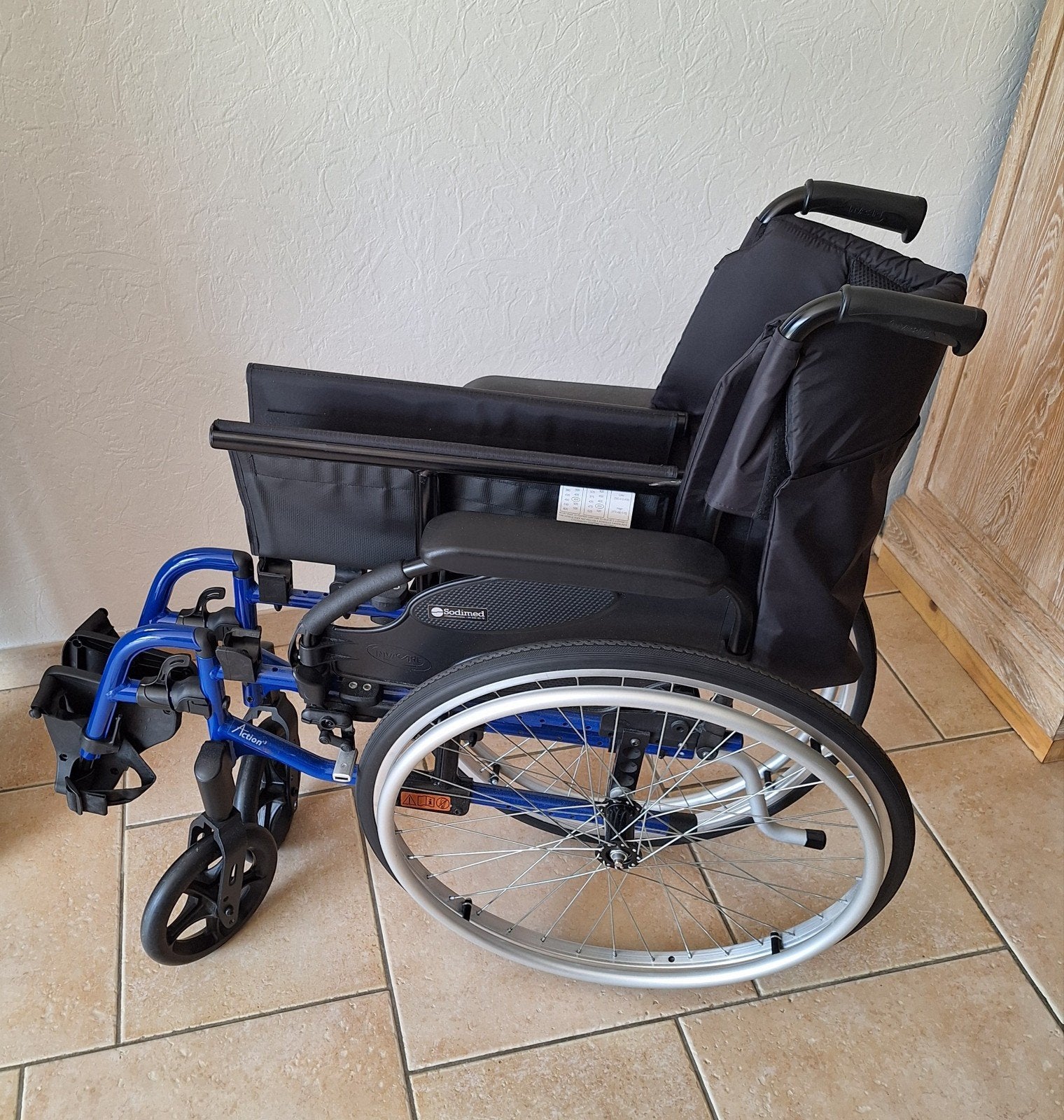 Fauteuil roulant, Divers, Chaises roulantes, Enlèvement, Pliant, Comme neuf, Fauteuil roulant manuel