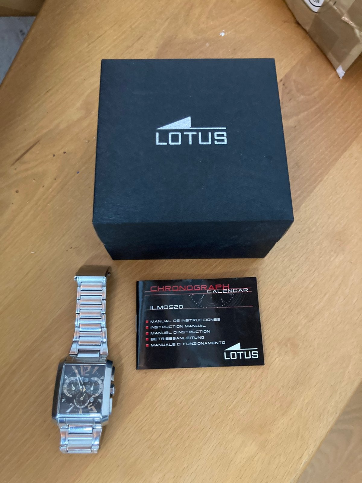 Montre LOTUS, Bijoux, Sacs & Beauté, Enlèvement ou Envoi, Comme neuf