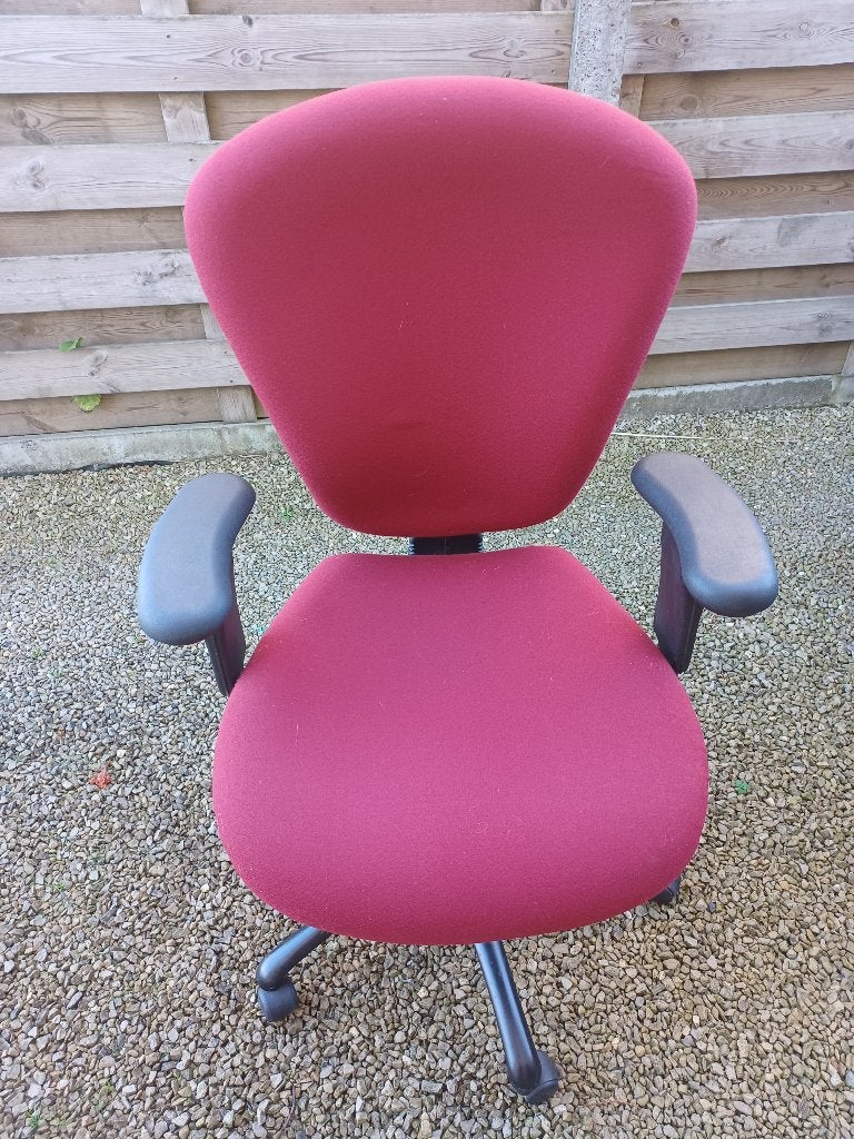 Draaibare bureaustoel, Ophalen, Zo goed als nieuw, Rood, Bureaustoel