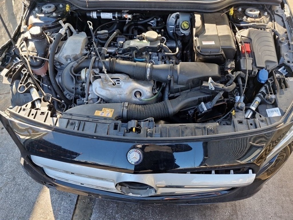 BOITIER FUSIBLES Mercedes-Benz GLA (156.9) (01-2013/12-2019), Mercedes-Benz, Utilisé, Dialog.mb@mercedes-benz.com, Mercedes-Benz AG