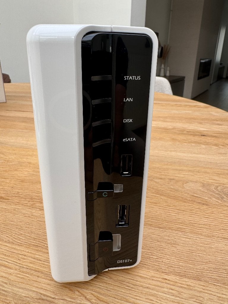Synology DS107+, Ophalen, Zo goed als nieuw