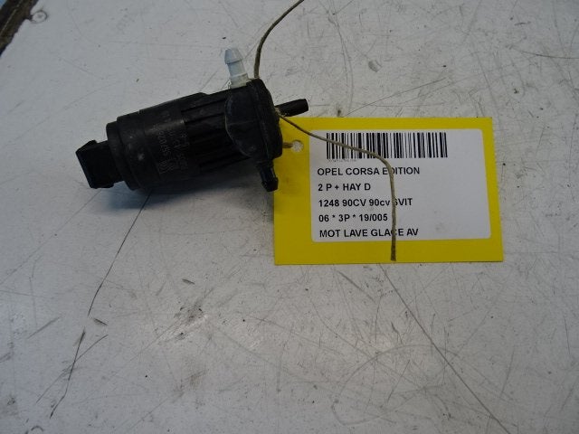 LAVE-GLACE POMPE AVANT Opel Corsa D (55702893), Opel, Opel Automobile GmbH, Utilisé, Kontakt-opel@opel.com