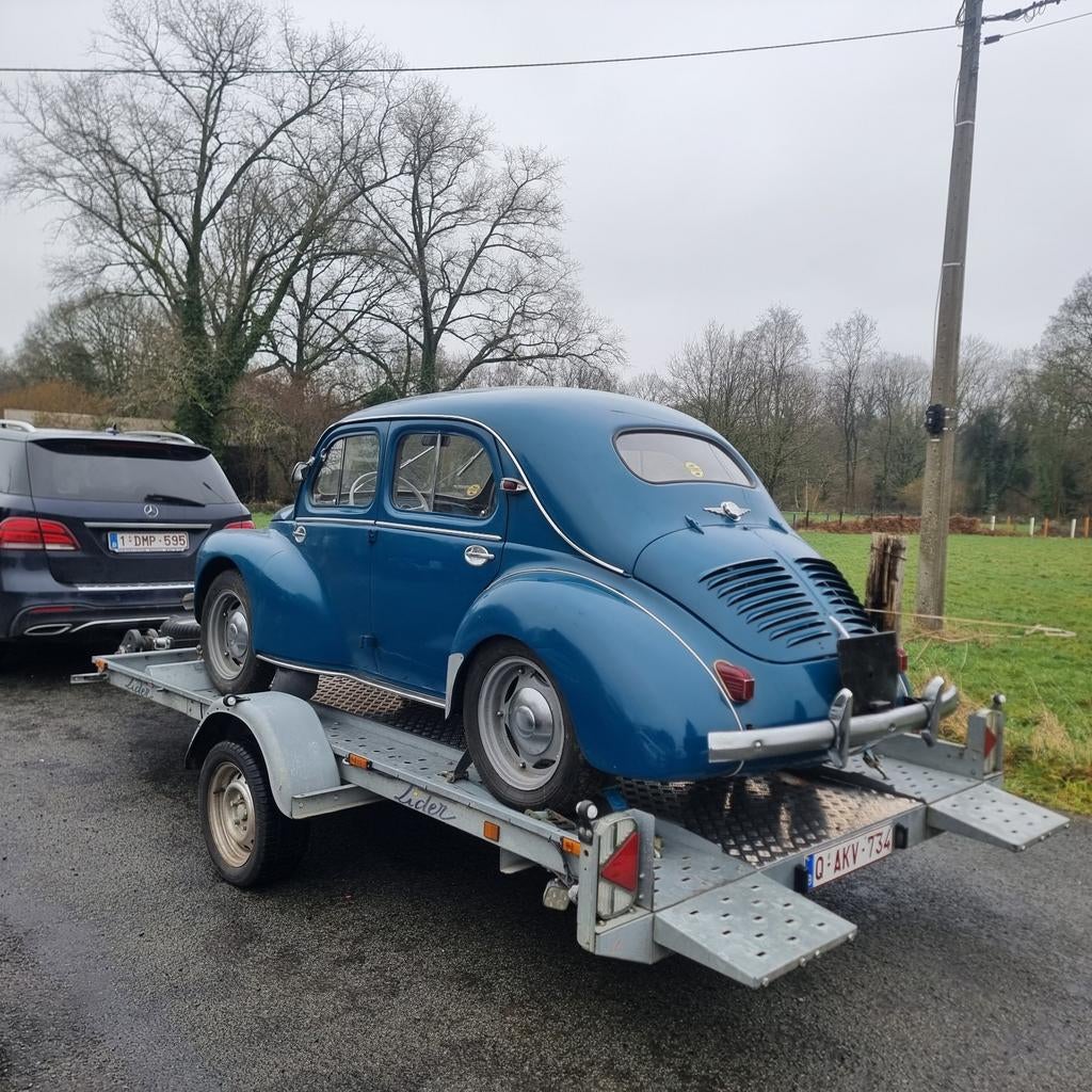 A vendre 4cv très bon état 1953