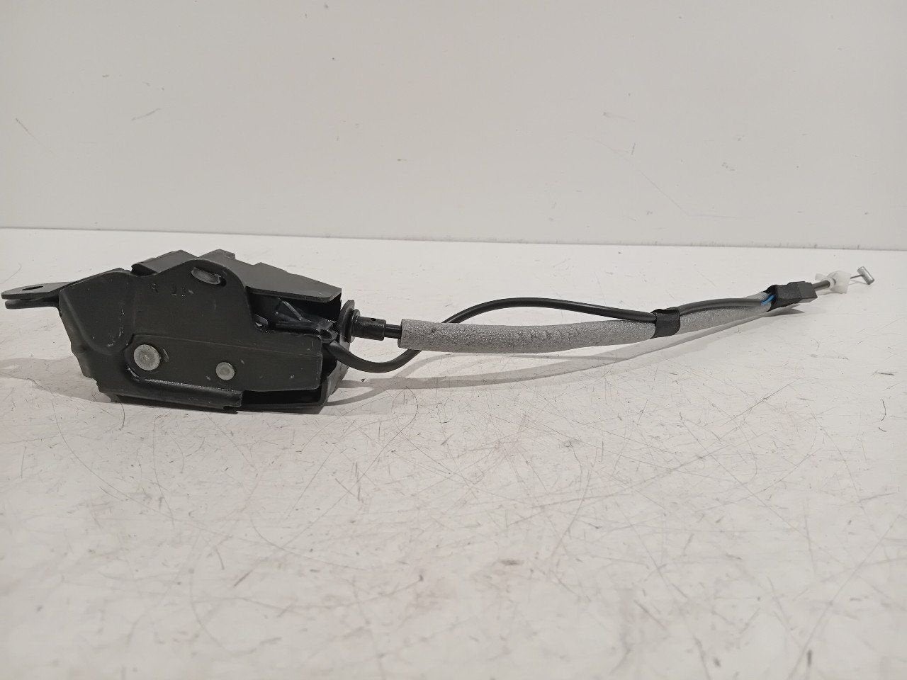 Slot mechaniek kofferdeksel achterklep elektrisch BMW X5, Onderdelen@venauto.nl, Van der Ven Autorecycling B.V., Gebruikt, Ettenseweg 76, 4706 PB Roosendaal, The Netherlands