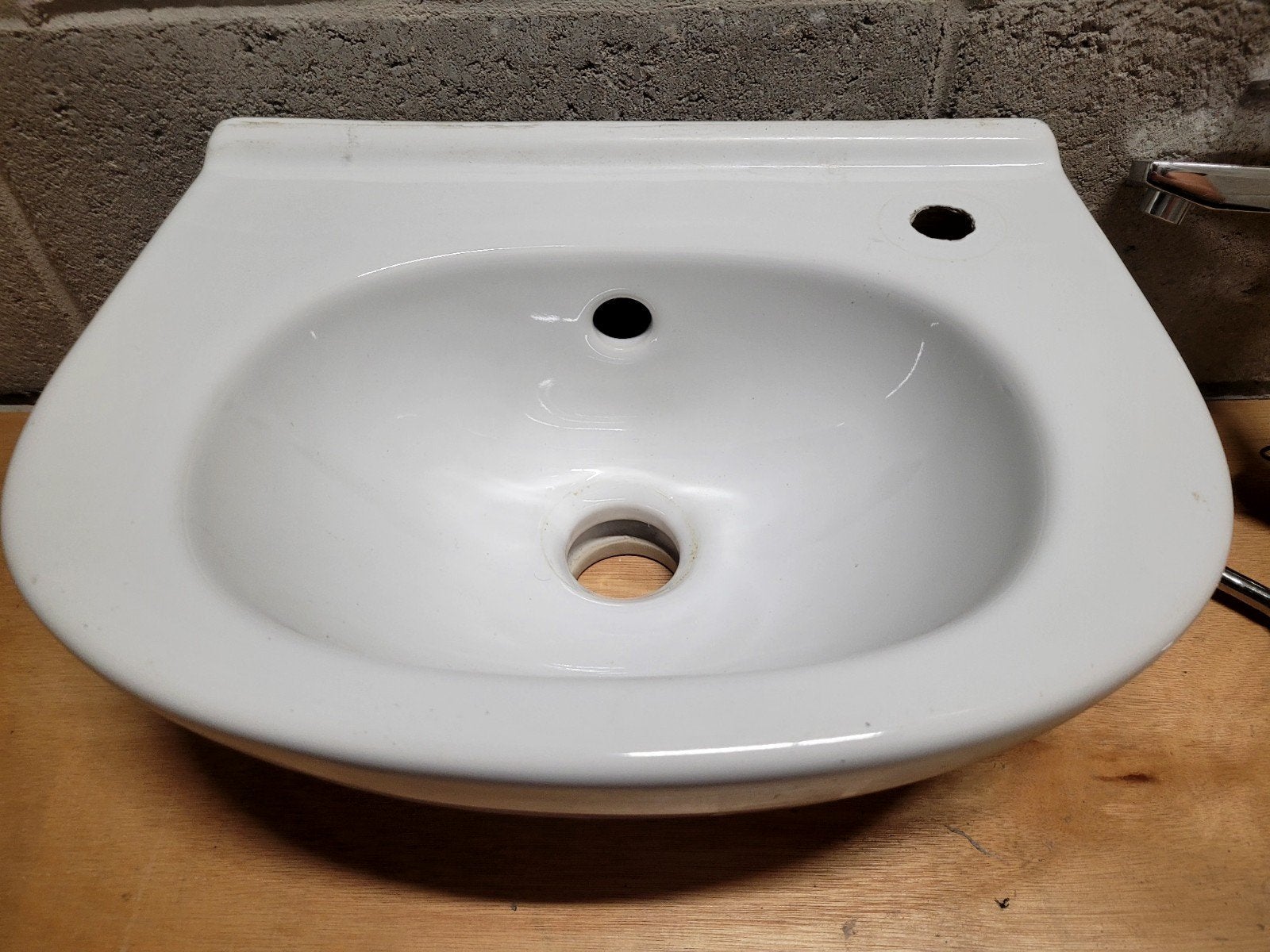 Lavabo plus robinet, Ophalen