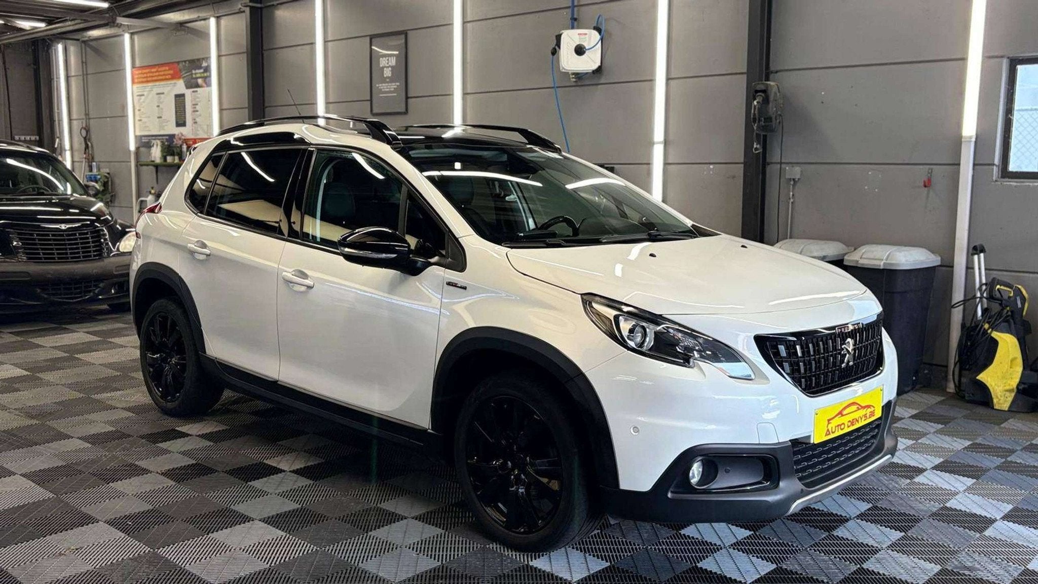 Peugeot 2008 benz AUTOMATIQUE Euro 6 bj. 2019 126595km, https://public.car-pass.be/vhr/e2c112e1-c2f8-46e7-aacb-94ff24727b80, Achat