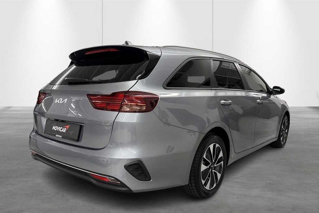 Kia Ceed Sportswagon Kia Ceed SW automaat - zetelverwarming, Autos, Kia, Argent ou Gris, Achat, 1407 kg, 5 portes