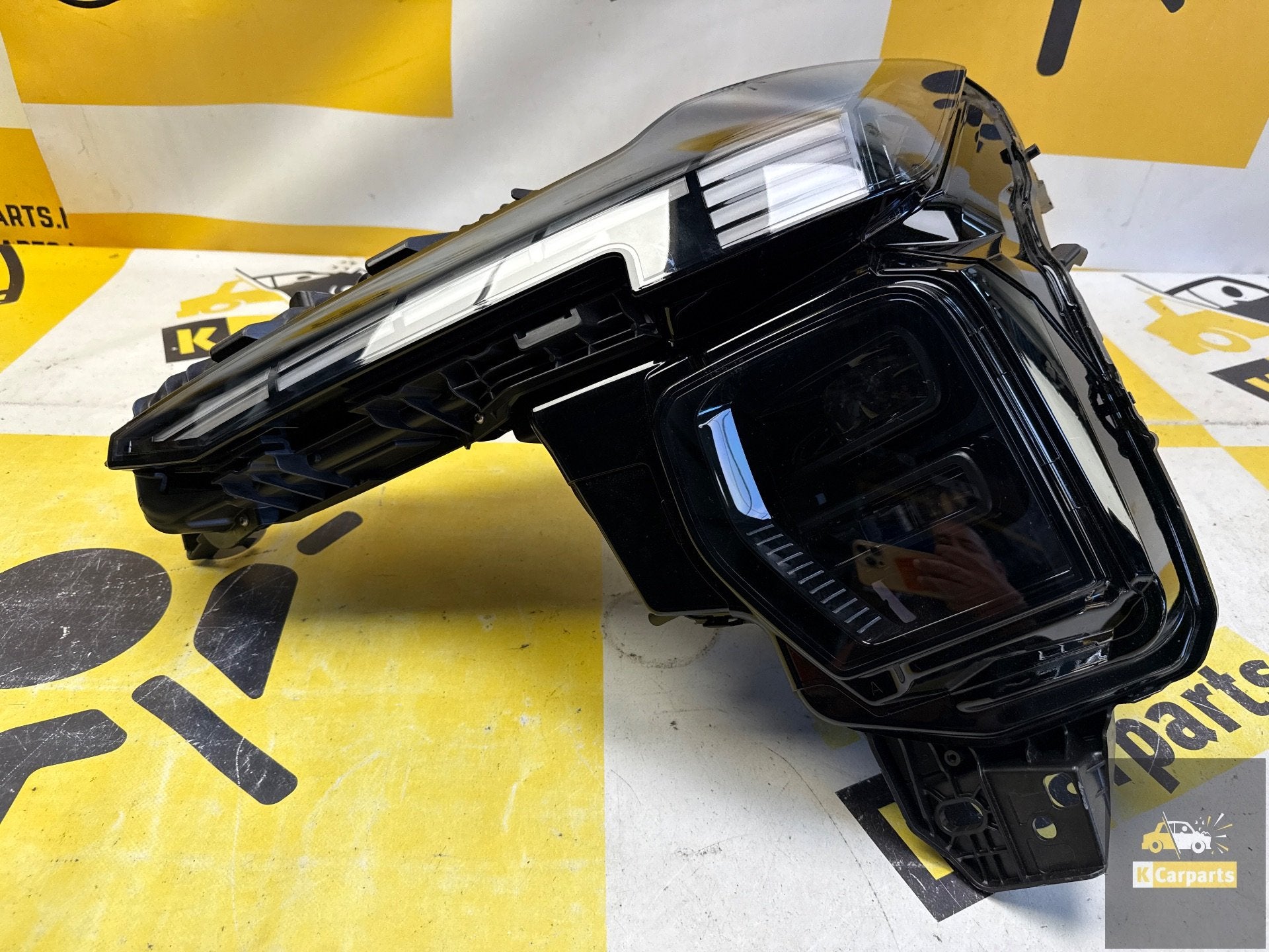VOLVO EX60 FULL LED Koplamp Links ELECTRIC 32365801, Gebruikt, Gunnar Engellaus vag 8
405 31  Gothenburg, SE, Info@volvocars.com