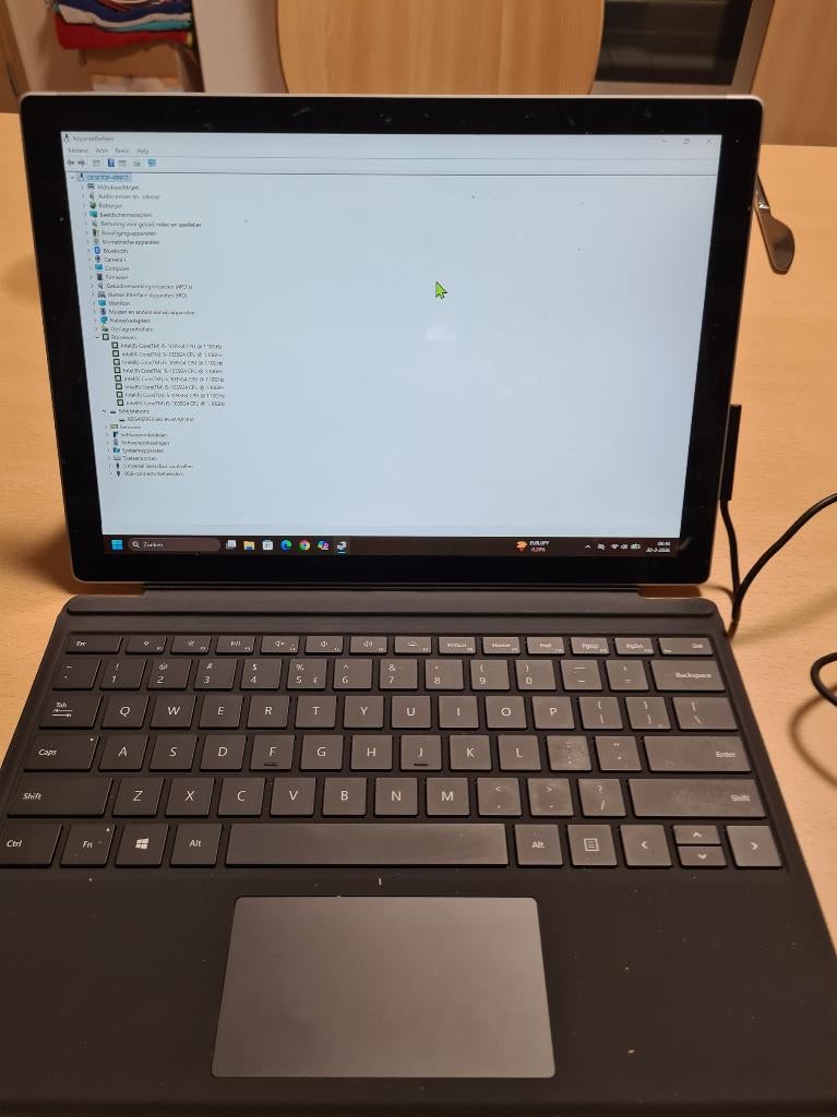 Microsoft surface pro 7 met toetsenbord o.a.docking muis, Computers en Software, 256 GB, Intel® Core™ i5 7, 2 tot 3 Ghz, Qwerty