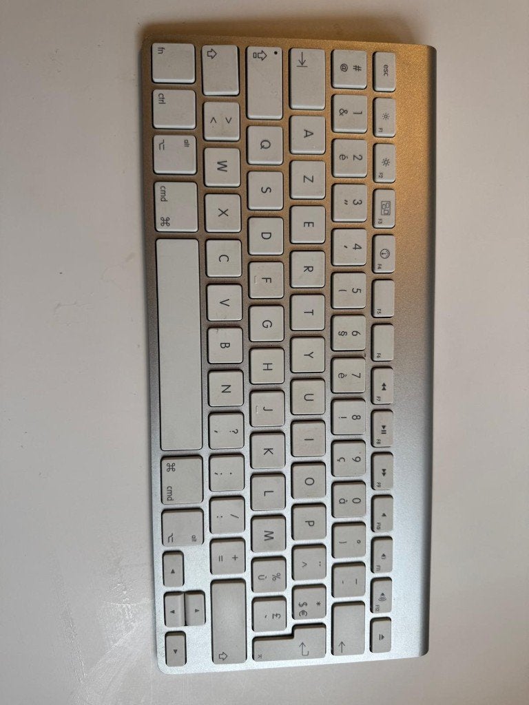 toetsenbord Apple, Computers en Software, Ophalen, Ergonomisch, Azerty, Zo goed als nieuw