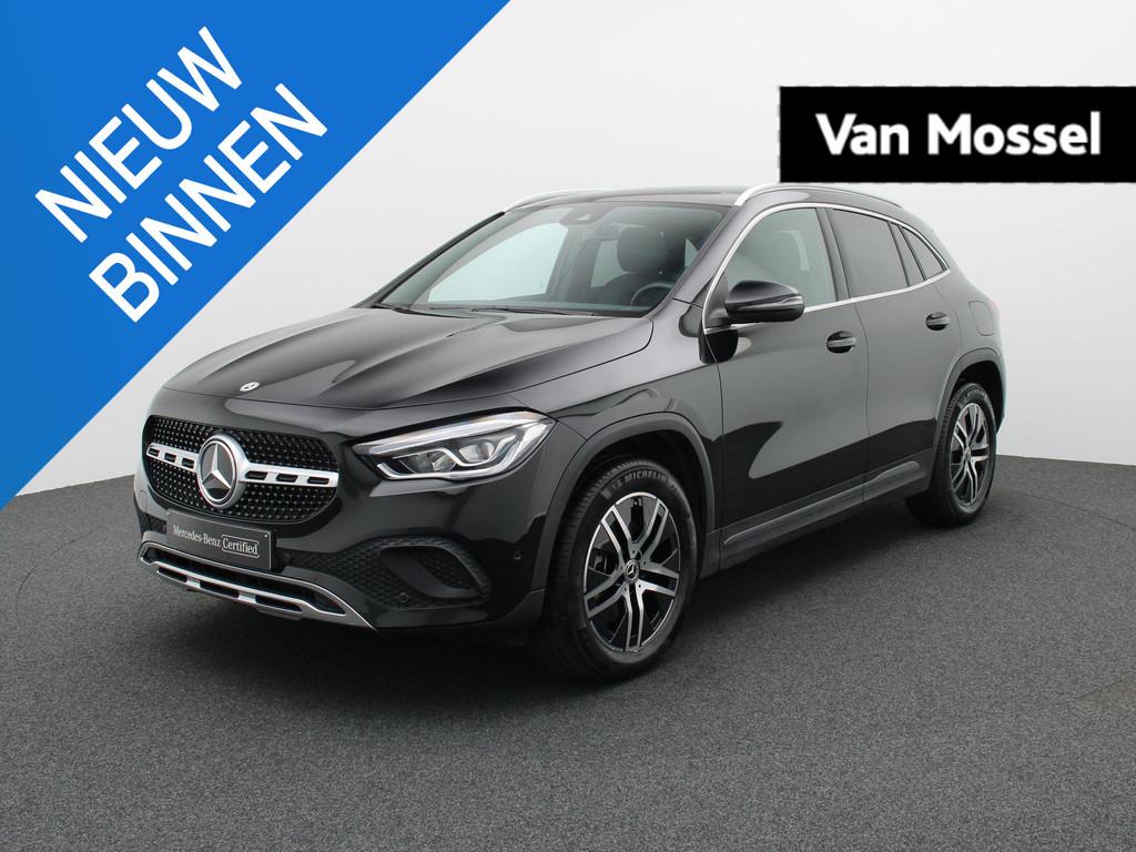 Mercedes-Benz GLA-klasse GLA 250 e PANO | LED | NAVI, Auto's, Mercedes-Benz, Stof, 4 cilinders, 16 kWh, Zwart