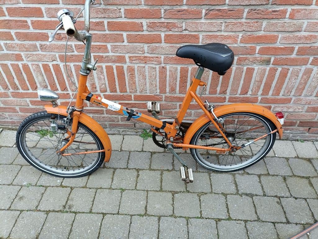 2 mini plooi fietsen 1x Peugeot en 1x Decathlon, Fietsen en Brommers, Gebruikt, Versnellingen, Ophalen, Overige merken