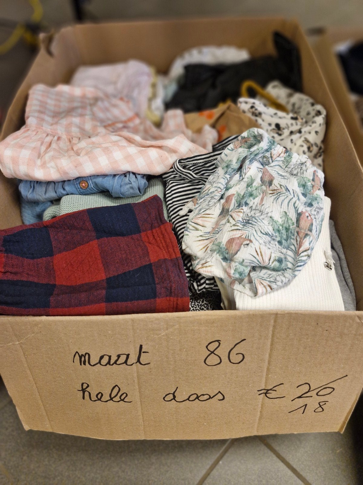 Meisjeskleding maat 86 hele doos, Kinderen en Baby's, Ophalen, Maat 86