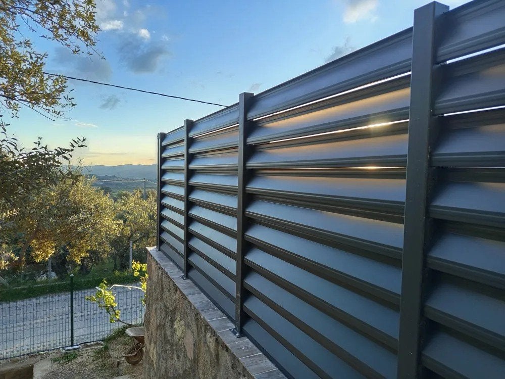 Clôture à lames horizontales, Jardin & Terrasse, Neuf, Enlèvement ou Envoi, Aluminium, Moins de 3 mètres