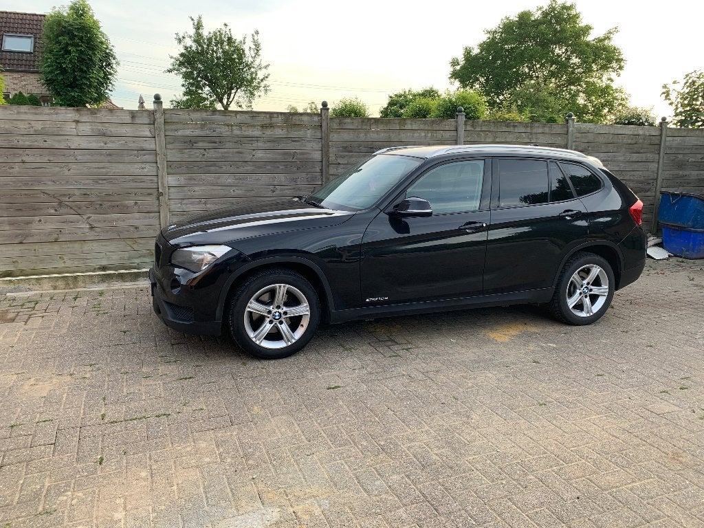 Bmw x1Sdrive, Auto's, BMW, Euro 5, Navigatiesysteem, Zwart, Zwart