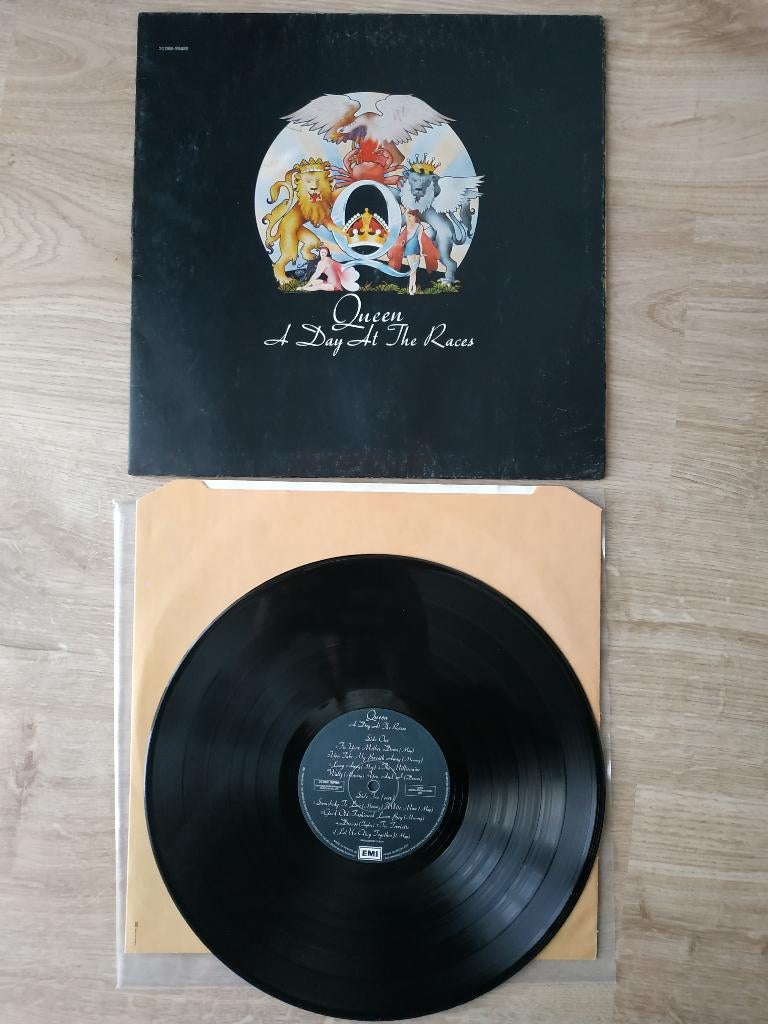QUEEN A DAY AT THE RACE LP, Envoi