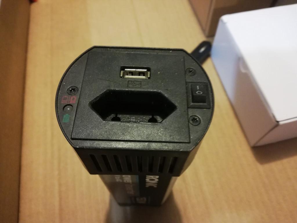 Convertisseur 12v vers 220v