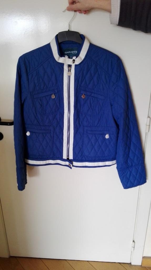 jas vest, Sarandi, Enlèvement, Neuf