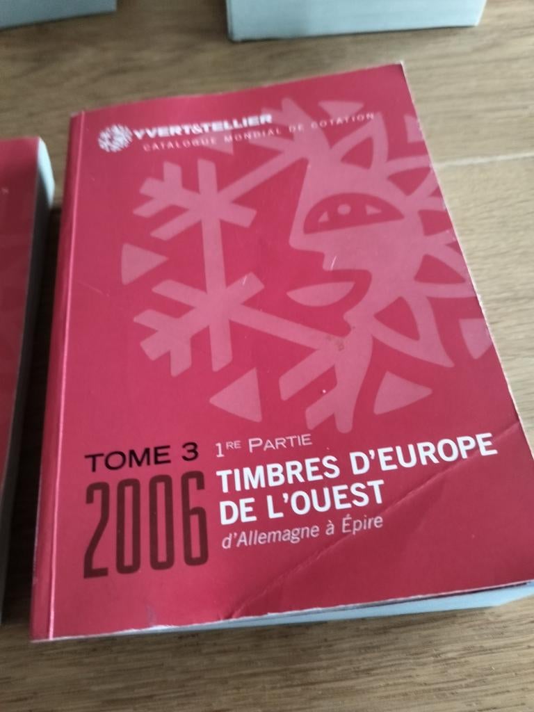 Postzegel catalogus Yvert Tellier rood West Europa Tome 3, Postzegels en Munten, Ophalen of Verzenden, Catalogus