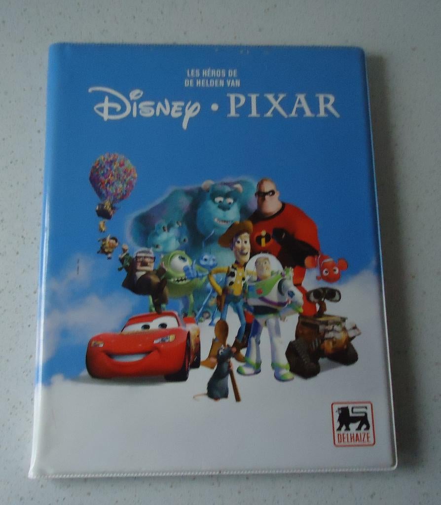 Album De Helden van Disney PIXAR in Prima Staat!, Collections, Autocollants, Comme neuf, Magasin ou Supermarché, Enlèvement ou Envoi