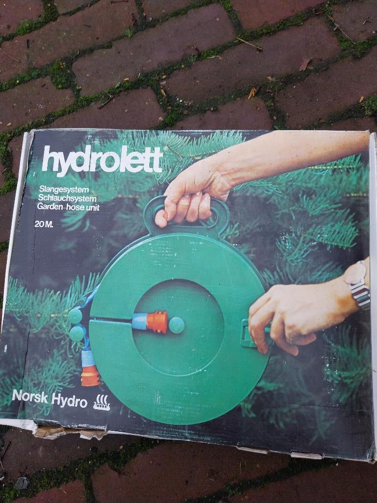 tuinslang 20m speciaal voor caravan etc1.3 kg voor15 euro, Ophalen, Nieuw, Tuinslang