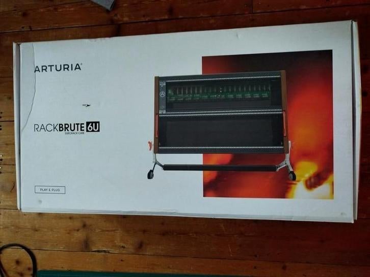 Arturia Rackbrute 6U NOG STEEDS BESCHIKBAAR!, Enlèvement