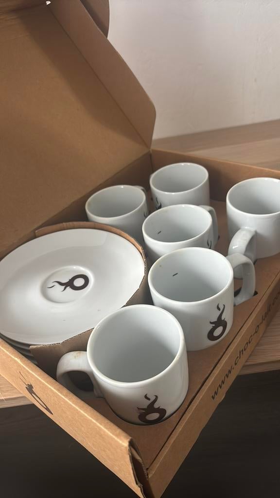 lot de 6 tasses et sous tasse, Ophalen