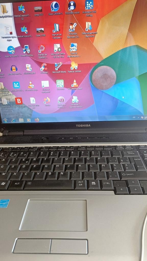Pc portable Toshiba L350 satellite 2Gb  dual core t5800 17", HDD, Enlèvement ou Envoi, 17 pouces ou plus, Utilisé