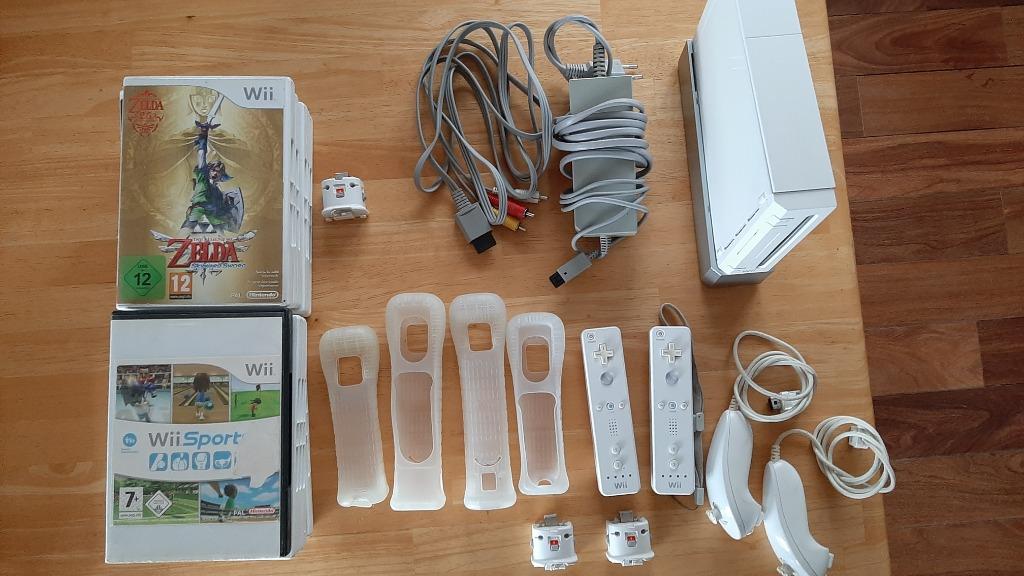 Nintendo Wii + 18 jeux, Consoles de jeu & Jeux vidéo, Enlèvement, Utilisé, Avec 2 manettes, Avec jeux
