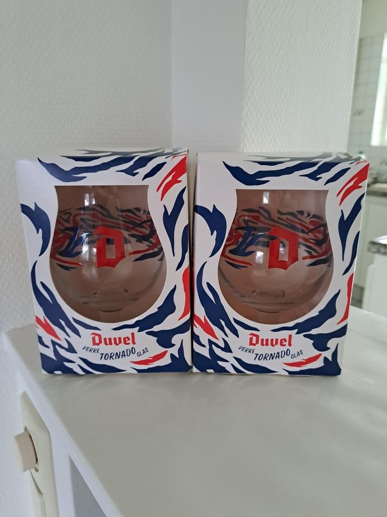 2 duvel bierglazen, Enlèvement