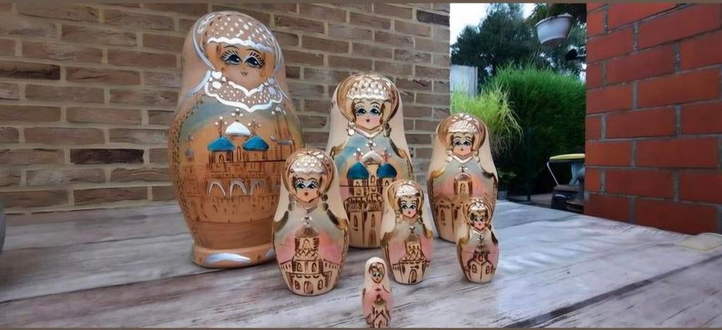 Russische matroesjka popjes, Enlèvement ou Envoi