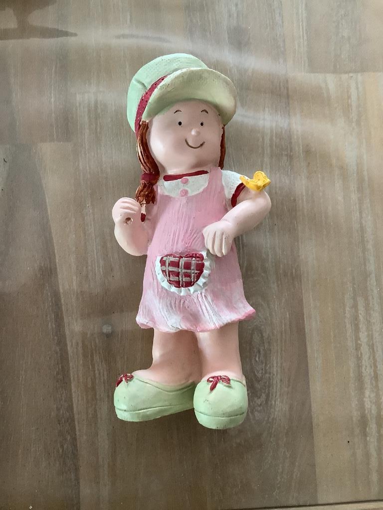 Statuette fille H 17 cm, Enlèvement ou Envoi, Comme neuf