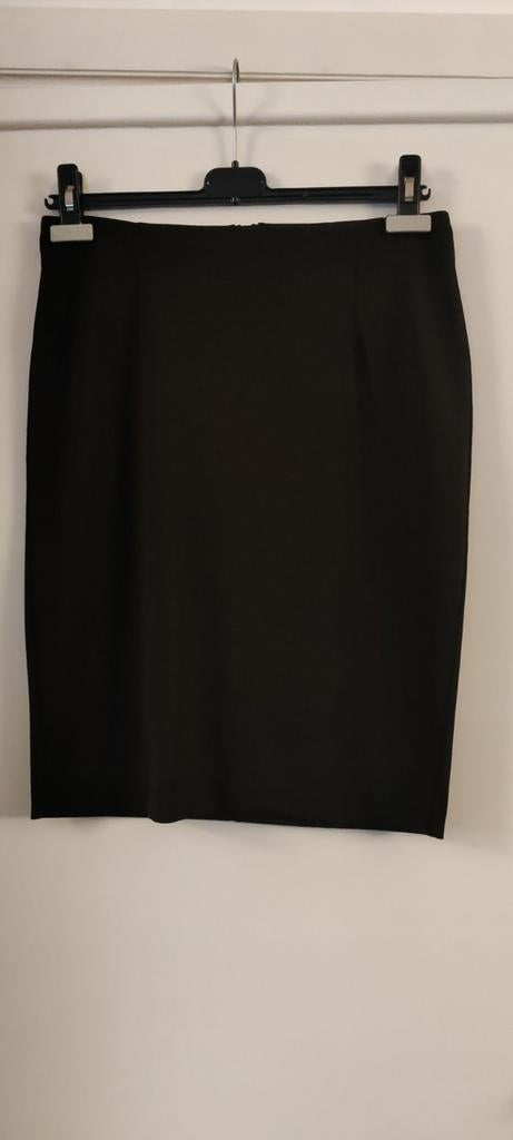 Klassiek, zwart rokje maat 38, Kleding | Dames, Rokken, Maat 38/40 (M), Ophalen of Verzenden, Knielengte, Zwart