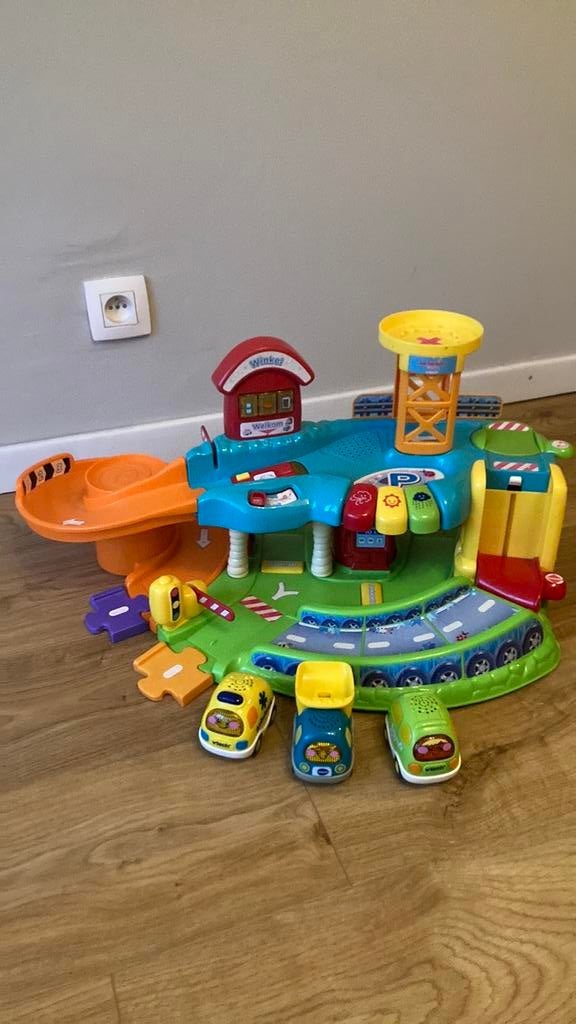 Vtech toet toet auto’s garage met 3 auto’s, Ophalen, Gebruikt, 6 maanden tot 2 jaar
