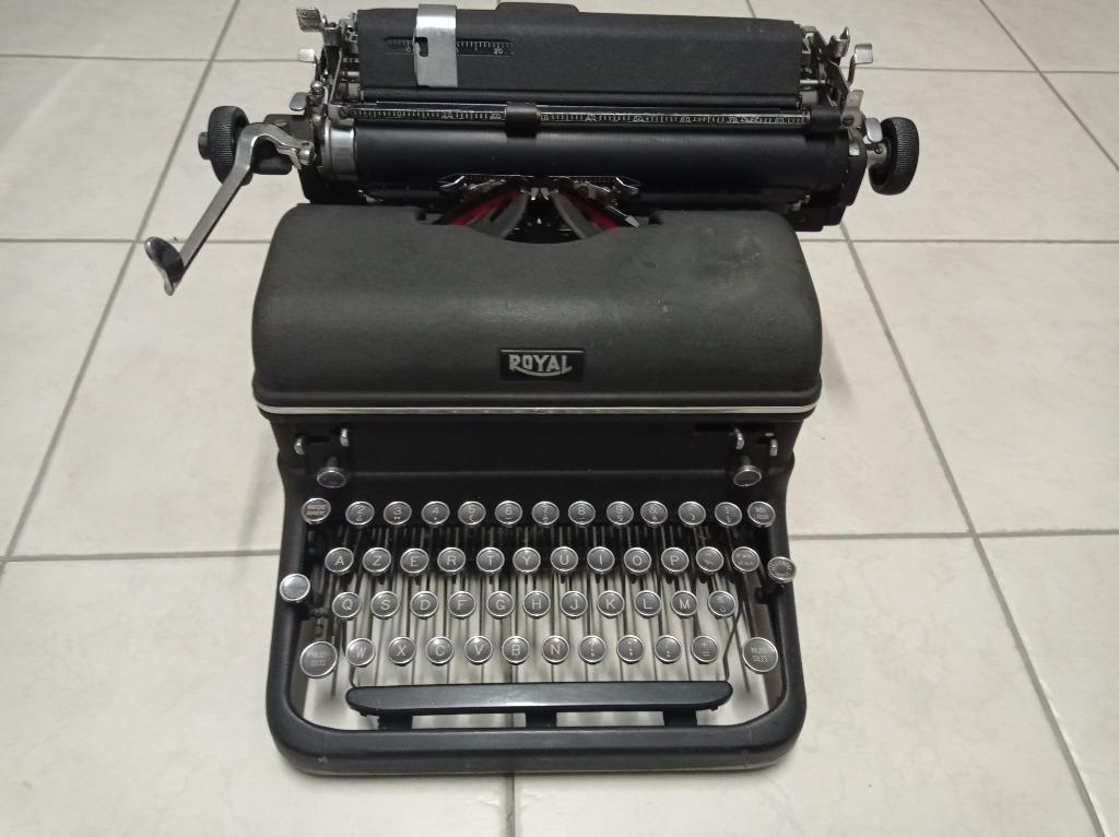 Typmachine Royal KMG (Vintage in black: 1949), Enlèvement, Utilisé