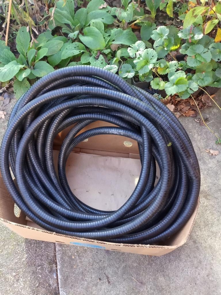 Zwarte flexibele PVC buis, Ophalen, Zo goed als nieuw, PVC