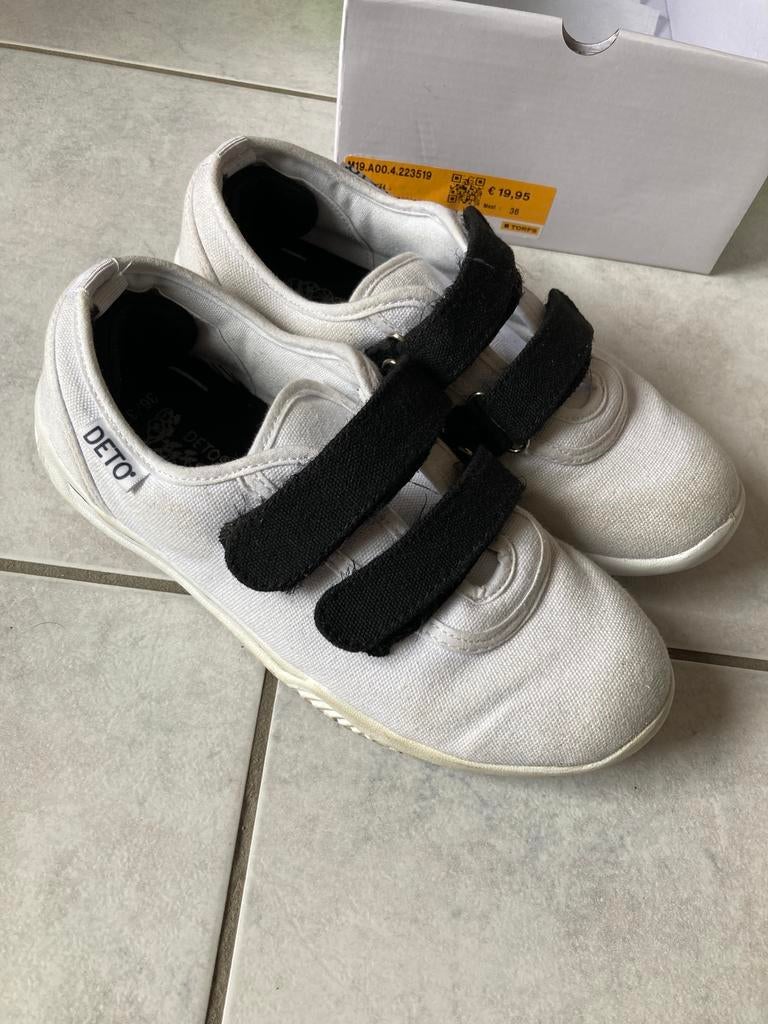 Deto turnpantoffels maat 36/37, Kinderen en Baby's, Gebruikt, Ophalen of Verzenden, Deto, Jongen of Meisje