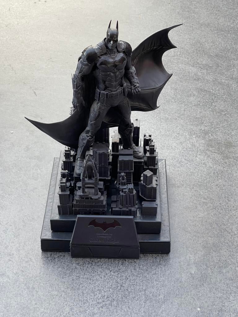 Batman Arkham Knight - Figurine collector, Ophalen, Zo goed als nieuw