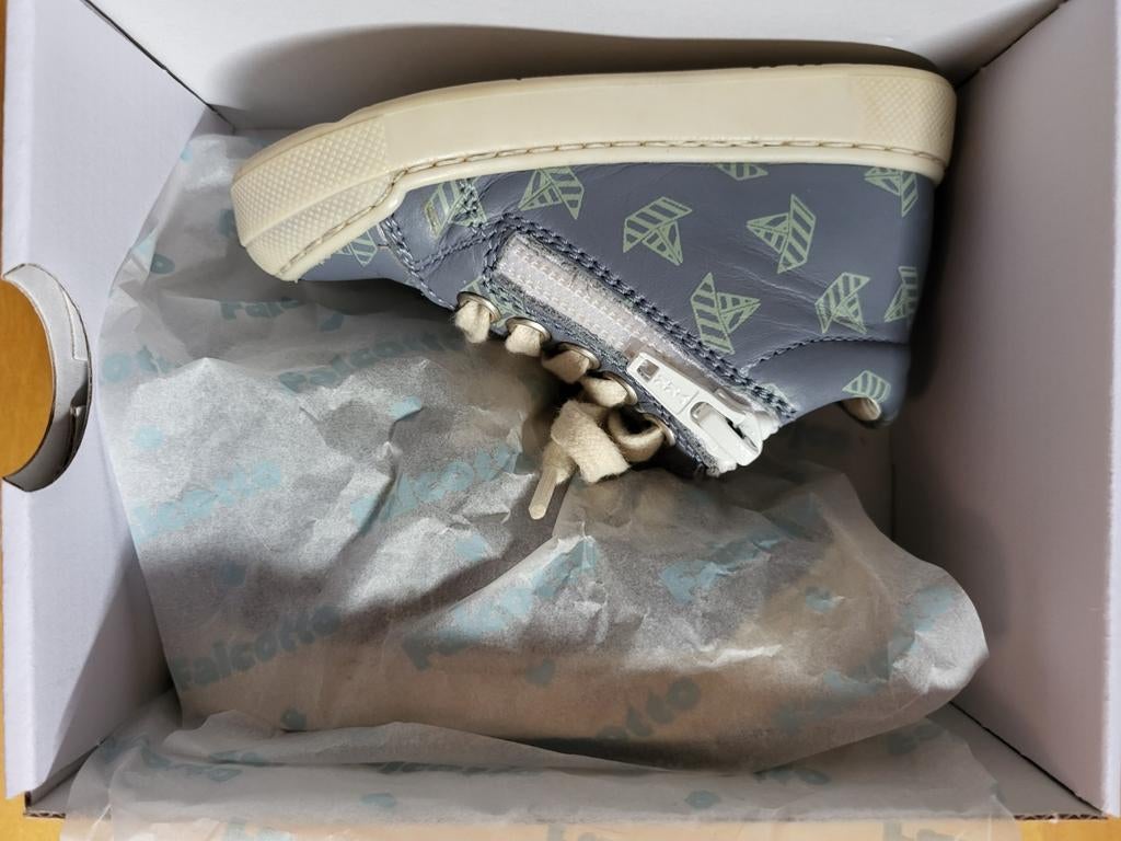 Chaussures First, chaussures pour bébés, Falcotte, cuir soup, Enlèvement, Bottines