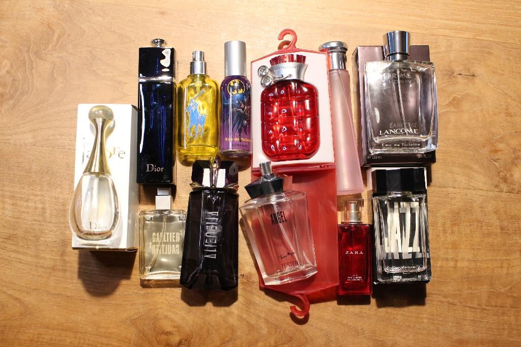 Collectie Set lege eau de toilette parfumflesjes, Verzamelen, Ophalen, Gebruikt, Parfumfles